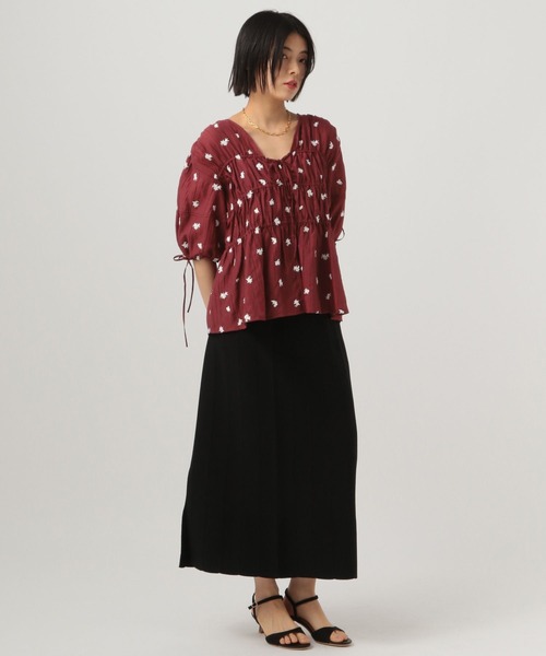 BAYFLOW（ベイフロー）の「[清涼感ある素材感]エンブロイダリーブラウス（シャツ/ブラウス・レディース・ボルドー/オフホワイト/ブラック・FREE）」の12枚目の写真