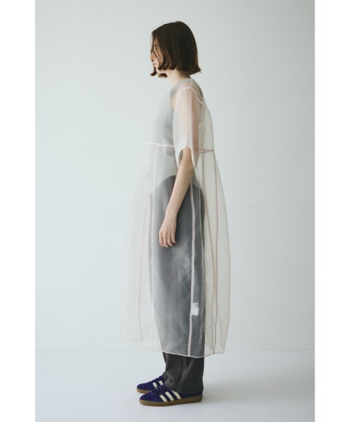 HeRIN.CYE(ヘリンドットサイ)の「mami ishioka / Volume one piece マミイシオカ ボリュームワンピース(ワンピース・レディース・ブラック/ライトピンク/オフホワイト・FREE)」の8枚目の写真