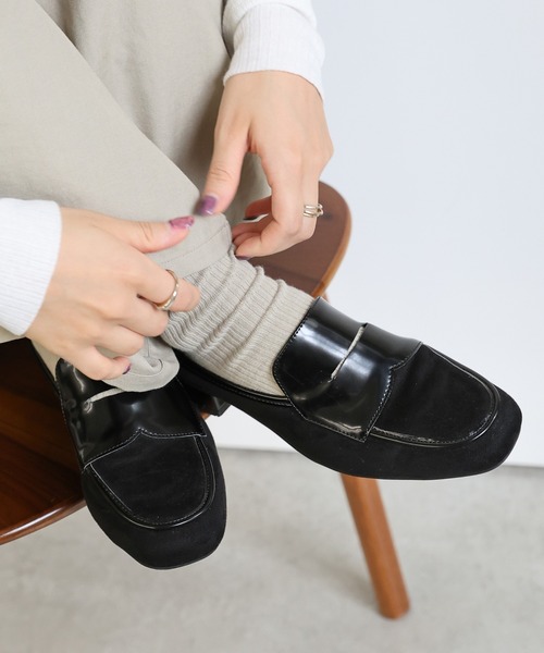 select MOCA(セレクトモカ)の「フェイクスエードヒールローファー(ローファー・レディース・ブラウン/ブラック・LARGE/MEDIUM/SMALL)」の2枚目の写真