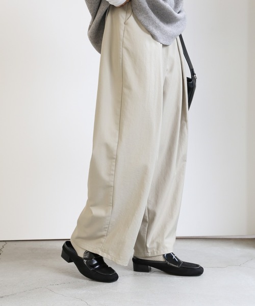 select MOCA(セレクトモカ)の「フェイクスエードヒールローファー(ローファー・レディース・ブラウン/ブラック・LARGE/MEDIUM/SMALL)」の14枚目の写真