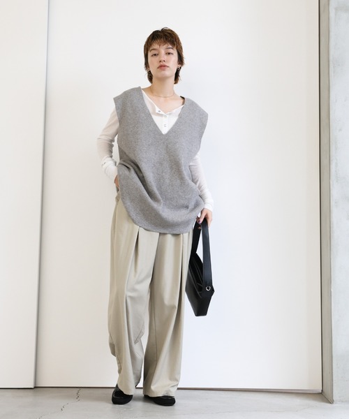 select MOCA(セレクトモカ)の「フェイクスエードヒールローファー(ローファー・レディース・ブラウン/ブラック・LARGE/MEDIUM/SMALL)」の4枚目の写真