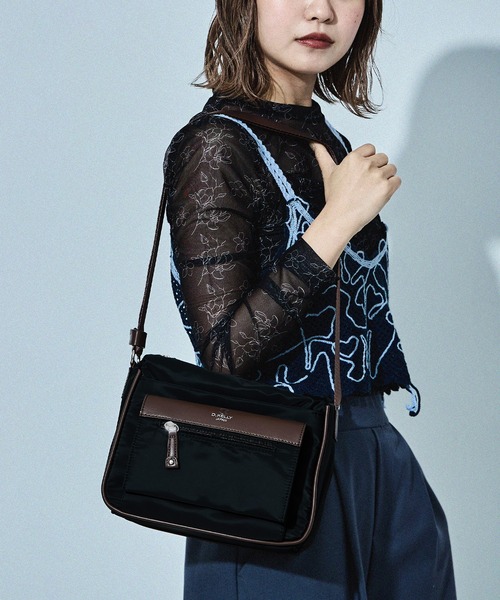 ショルダー付き鞄　ブラックカラー tk.TAKEO KIKUCHI ショルダーバッグ バッグ バイカラースクエア