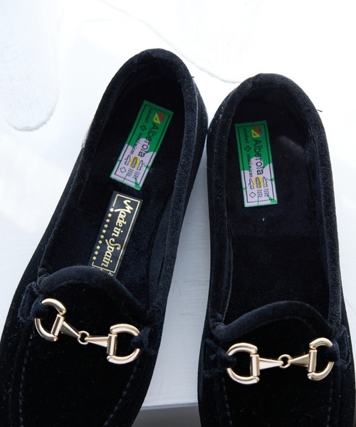 ALBEROLA（アルベローラ）の「【ALBEROLA / アルベローラ】ベロア ビットローファー / フラットシューズ（ローファー・レディース・ブラック/グレー・25/24/23/22）」の15枚目の写真