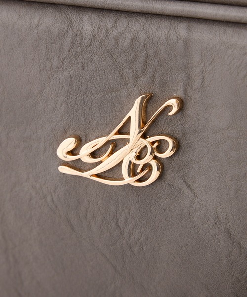 one after another NICE CLAUP（ワンアフターアナザーナイスクラップ）の「ミニバッグチャーム付きスクエアボストンバッグ（ボストンバッグ・レディース・ピンク/ブラウン/アイボリー/チャコールグレー・FREE）」の14枚目の写真