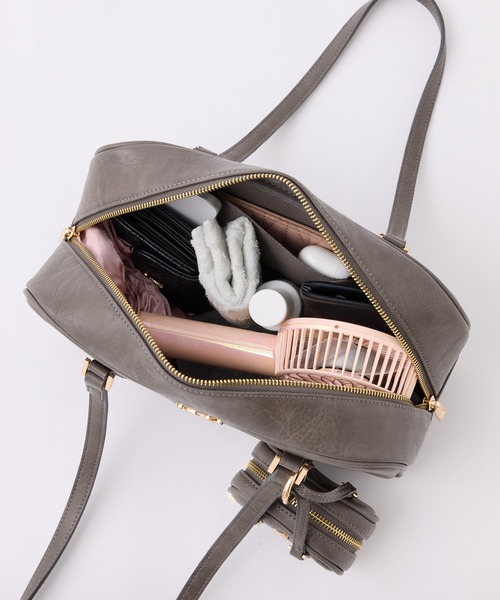 ミニバッグチャーム付きスクエアボストンバッグ（ボストンバッグ