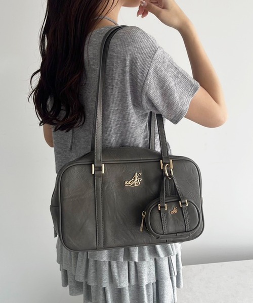 one after another NICE CLAUP（ワンアフターアナザーナイスクラップ）の「ミニバッグチャーム付きスクエアボストンバッグ（ボストンバッグ・レディース・ピンク/ブラウン/アイボリー/チャコールグレー・FREE）」の20枚目の写真