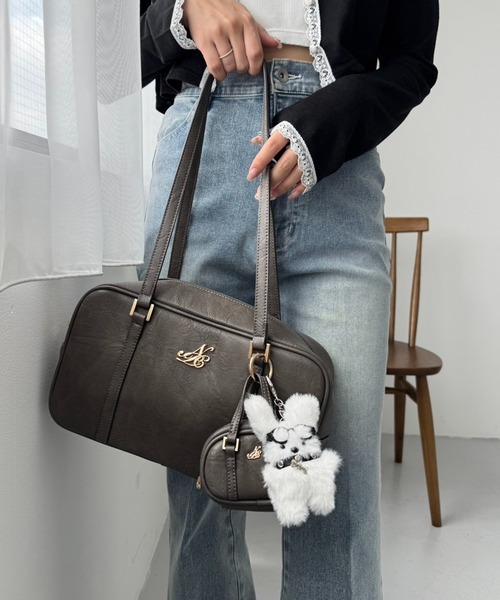 one after another NICE CLAUP（ワンアフターアナザーナイスクラップ）の「ミニバッグチャーム付きスクエアボストンバッグ（ボストンバッグ・レディース・ピンク/ブラウン/アイボリー/チャコールグレー・FREE）」の18枚目の写真