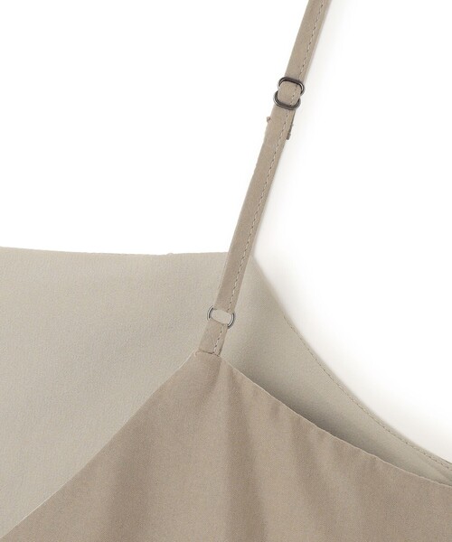 UNFILO(アンフィーロ)の「フィブリル キャミワンピース(ワンピース・レディース・グレー系/ベージュ系・SMALL/MEDIUM)」の8枚目の写真