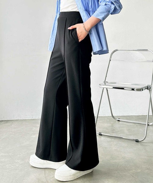 GeeRA(ジーラ)の「【-3kg見え/S-LL展開】美脚シルエットピンタックセミフレアパンツ(その他パンツ・レディース・チャコール/ベージュ/ブラック・SMALL/MEDIUM/LARGE/X-LARGE)」の7枚目の写真