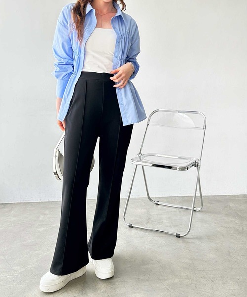 GeeRA(ジーラ)の「【-3kg見え/S-LL展開】美脚シルエットピンタックセミフレアパンツ(その他パンツ・レディース・チャコール/ベージュ/ブラック・SMALL/MEDIUM/LARGE/X-LARGE)」の8枚目の写真