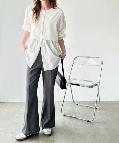 GeeRA(ジーラ)の「【-3kg見え/S-LL展開】美脚シルエットピンタックセミフレアパンツ(その他パンツ・レディース・チャコール/ベージュ/ブラック・SMALL/MEDIUM/LARGE/X-LARGE)」の15枚目の写真