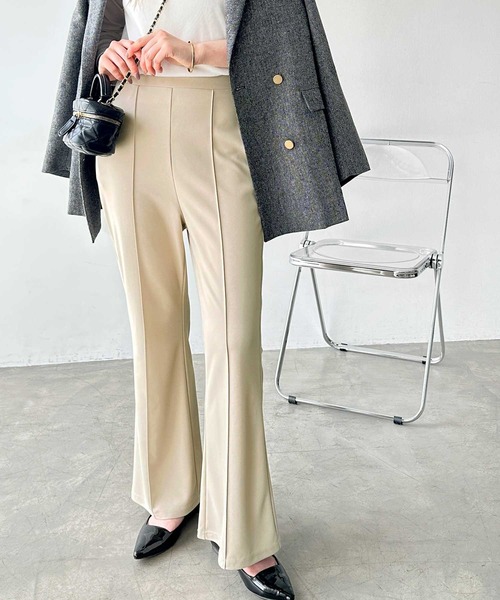 GeeRA(ジーラ)の「【-3kg見え/S-LL展開】美脚シルエットピンタックセミフレアパンツ(その他パンツ・レディース・チャコール/ベージュ/ブラック・SMALL/MEDIUM/LARGE/X-LARGE)」の16枚目の写真