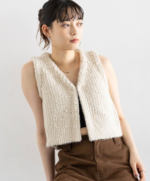 RAGEBLUE(レイジブルー)の「フロントフック/Vネックスラブニットベスト(ベスト・レディース・オフホワイト/ブラック・FREE)」の2枚目の写真