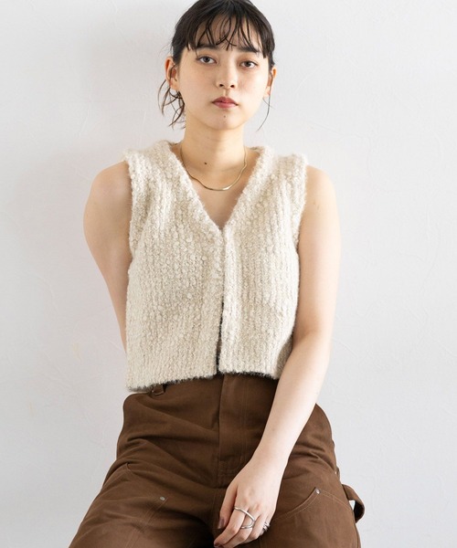 RAGEBLUE(レイジブルー)の「フロントフック/Vネックスラブニットベスト(ベスト・レディース・オフホワイト/ブラック・FREE)」の6枚目の写真