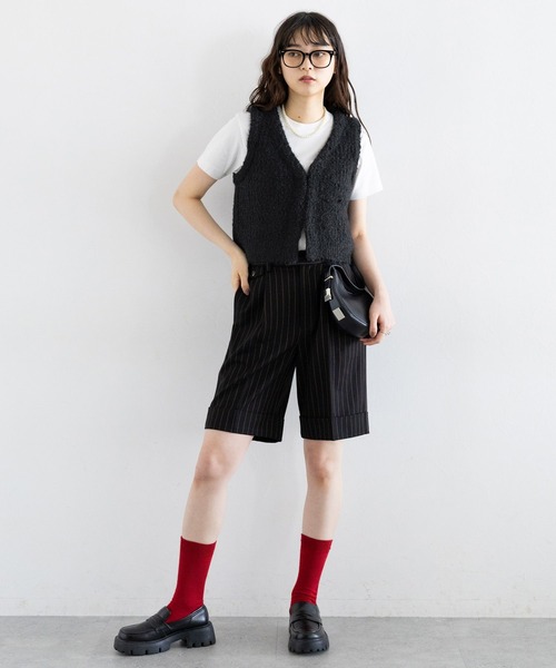 RAGEBLUE(レイジブルー)の「フロントフック/Vネックスラブニットベスト(ベスト・レディース・オフホワイト/ブラック・FREE)」の8枚目の写真