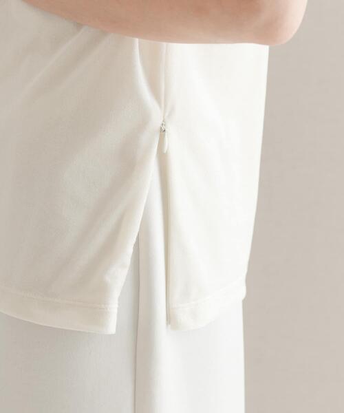 URBAN RESEARCH ROSSO WOMEN（アーバンリサーチ　ロッソ）の「シアーストレッチベロアカットソー（Tシャツ/カットソー・レディース・レッド系その他/オフホワイト・FREE）」の22枚目の写真