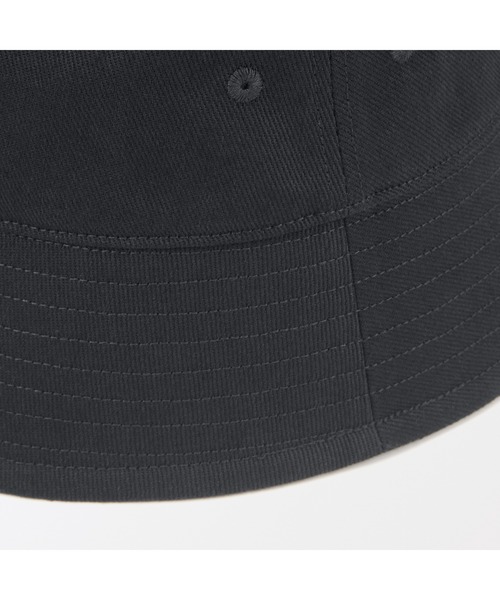 無印良品（ムジルシリョウヒン）の「ＵＶカットコットンツイル　バケットハット（ハット・レディース・ダークグリーン/ブラック/ブラウン/ダークベージュ・56.5-59cm）」の7枚目の写真