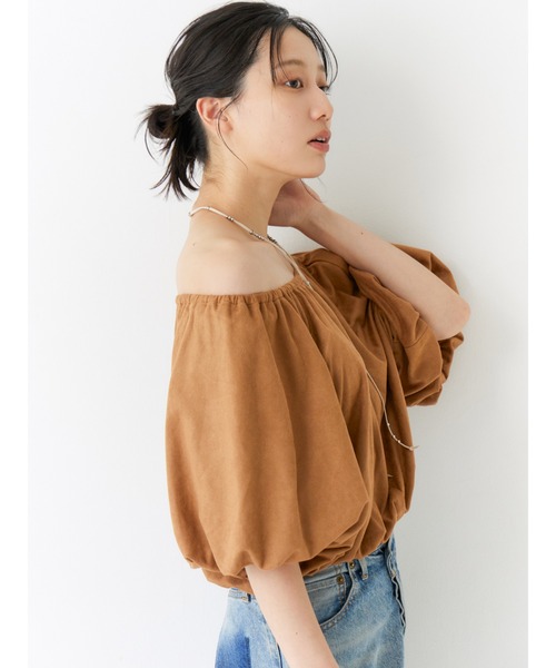 Ungrid（アングリッド）の「フェイクスウェードハーフスリーブバルーンブラウス（シャツ/ブラウス・レディース・キャメル/ベージュ・FREE）」の17枚目の写真