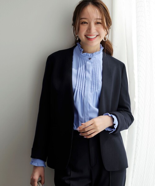 ANY SIS(エニィスィス)の「ビューティサーモ2WAYストレッチ ノーカラージャケット(ノーカラージャケット・レディース・ネイビー系/ブラック系/ベージュ系・LARGE/MEDIUM/SMALL)」の6枚目の写真