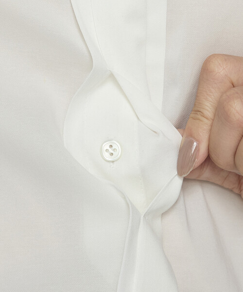 COMME CA（コムサ）の「ドライシアーツイル シャツブラウス（シャツ/ブラウス・レディース・ホワイト/ネイビー・11号/9号）」の17枚目の写真