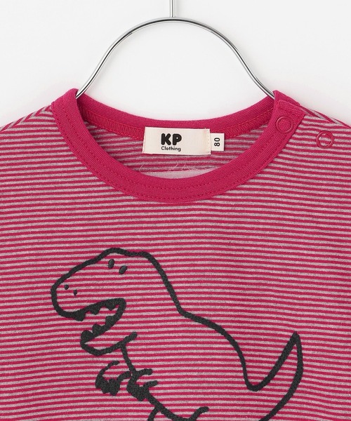 KP BOY（ケーピーボーイ）の「恐竜刺しゅう×エルボーパッチ ミジンボーダー長T（Tシャツ/カットソー・キッズ・ブラック/レッド・80ｃｍ/90cm/100cm/120cm/110cm）」の4枚目の写真