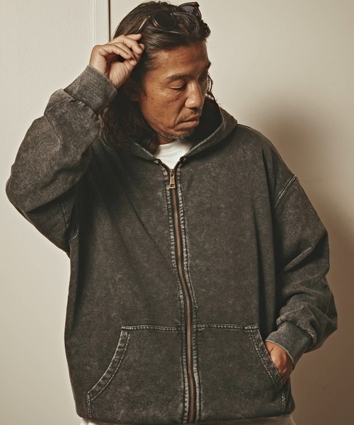 ALL RUNS(オールランズ)の「ヴィンテージ風 洗い加工 ワイドシルエット ジップパーカー(パーカー・メンズ・グレー/ベージュ/ダークブラウン/ブラック・L/M)」の2枚目の写真