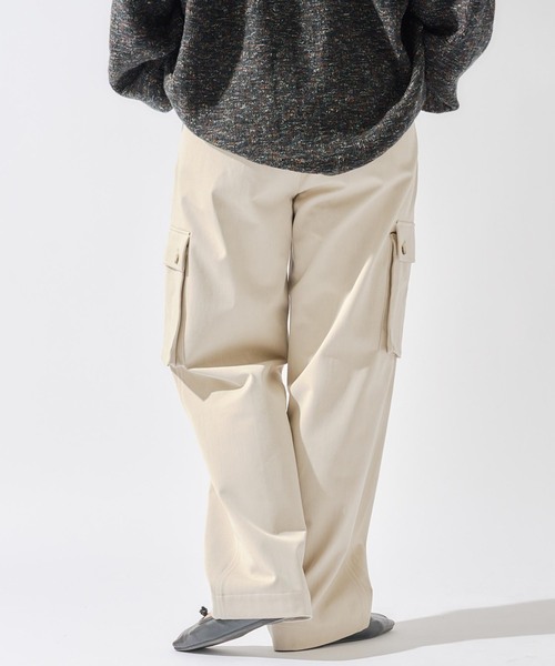 B.C STOCK（ベーセーストック）の「【Deux Allures/ドゥ アリュール】ウラキモウ カーゴスラックス（カーゴパンツ・メンズ・ライトグレー/ベージュ・MEDIUM/LARGE）」の8枚目の写真