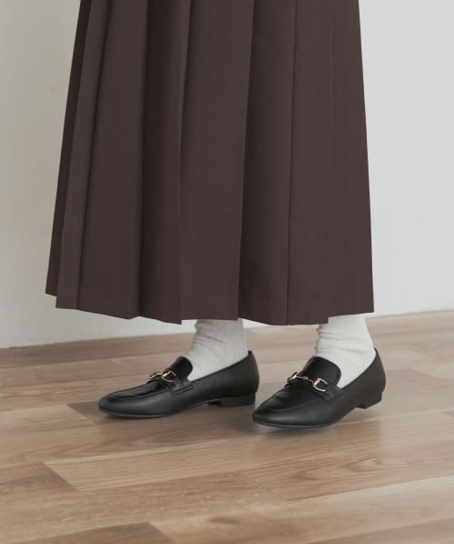 URBAN RESEARCH DOORS（アーバンリサーチドアーズ）の「ビット付きローファー（パンプス・レディース・ブラウン系その他/ブラック・36/37/38）」の4枚目の写真