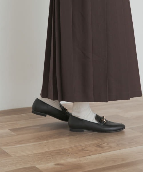 URBAN RESEARCH DOORS（アーバンリサーチドアーズ）の「ビット付きローファー（パンプス・レディース・ブラウン系その他/ブラック・36/37/38）」の5枚目の写真