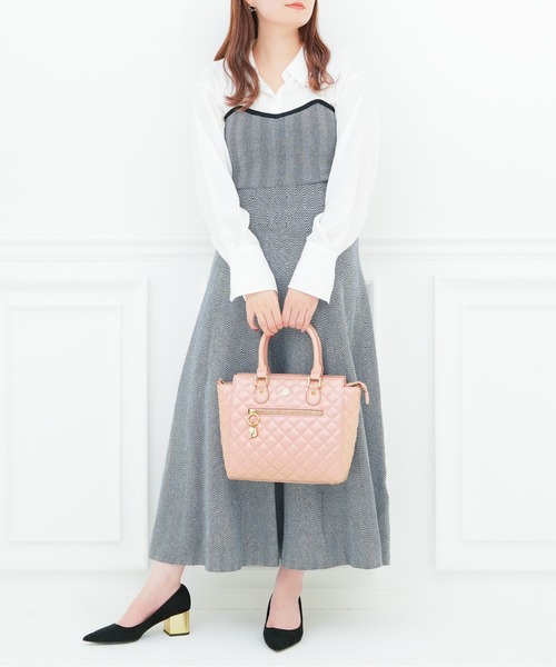 PAUL & JOE ACCESSOIRES(ポールアンドジョーアクセソワ)の「【PAUL & JOE ACCESSOIRES /ポール アンド ジョー アクセソワ 】 QUILTING チャーム付きハンドバッグ(ハンドバッグ・レディース・アイボリー/ブラック/ピンク・FREE)」の13枚目の写真