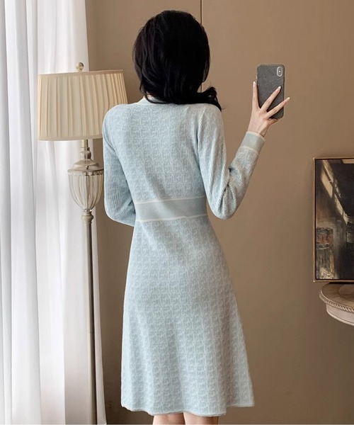 AMAJI（アマジ）の「配色ボタン付きニットワンピース（ワンピース・レディース・ピンク/ブルー・X-LARGE/SMALL/LARGE/MEDIUM）」の4枚目の写真