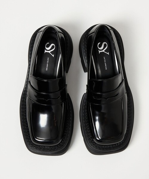 SY UNITED ARROWS（シーユナイテッドアローズ）の「＜SY＞ スクエアボリュームローファー フラット65↑（ローファー・レディース・オフホワイト/ブラック・22.5cm/23cm/23.5cm/24cm/24.5cm/25cm）」の4枚目の写真