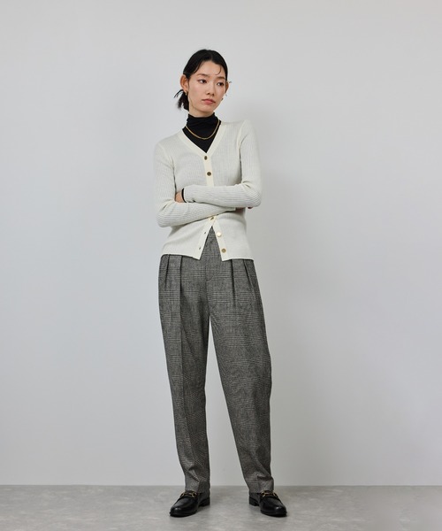 ROPE'（ロペ）の「カシミヤシルクブレンドインナータートルネック/イージーケア（Tシャツ/カットソー・レディース・ブラック/ホワイト・FREE）」の6枚目の写真