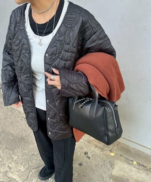 ear PAPILLONNER(イアパピヨネ)の「《WEB限定カラーあり》楽器柄/スポーツ柄/キルティングジャケット/アウター【SUM1 STYLE(スミスタイル)】(その他アウター・レディース・ブラウン/カーキ/アイボリー/ブラック系その他/ブラック・FREE)」の9枚目の写真