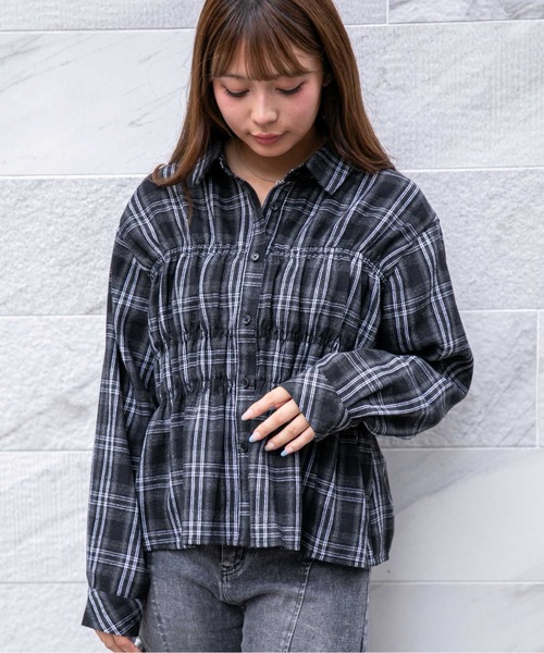 GORGE(ゴージ)の「《微起毛チェック×ギャザー切替》レディース フリルシャツ 長袖 トップス 体型カバー 秋冬(シャツ/ブラウス・レディース・オフホワイト/ブルー/グレー・F)」の3枚目の写真