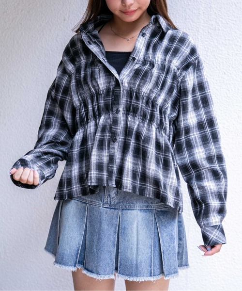 GORGE(ゴージ)の「《微起毛チェック×ギャザー切替》レディース フリルシャツ 長袖 トップス 体型カバー 秋冬(シャツ/ブラウス・レディース・オフホワイト/ブルー/グレー・F)」の11枚目の写真