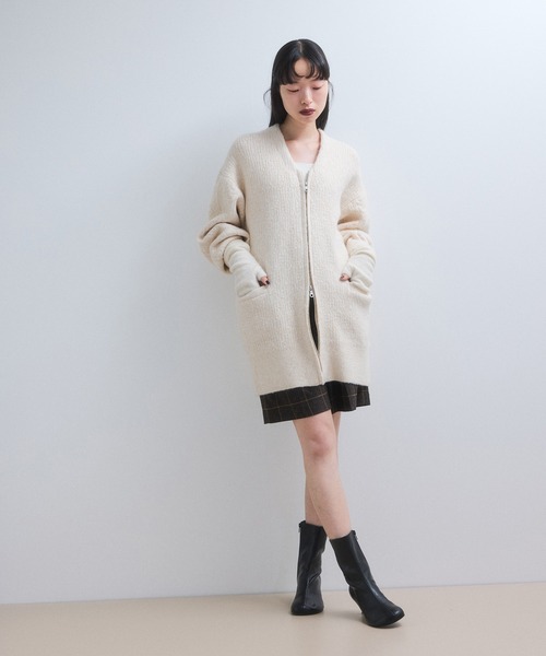 ADAM ET ROPE'(アダムエロペ)の「【WEB限定】ミックスパターンジップミドルカーディガン(カーディガン/ボレロ・レディース・ライトグレー/ベージュ系その他/レッド系その他・FREE)」の6枚目の写真