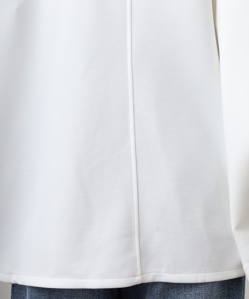 OMNES（オムネス）の「ソフトダンボールニット袖口パールボタンドルマンプルオーバー（Tシャツ/カットソー・レディース・ブラック/オフホワイト・FREE）」の3枚目の写真