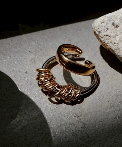 Soierie(ソワリー)の「インフィニティ コイル カフ リング / Infinity coil cuff ring(イヤーカフ・レディース・ゴールド系・FREE)」の1枚目の写真