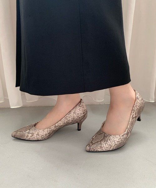 31 Sons de mode(トランテアン ソン ドゥ モード)の「跳べるパンプス ミドルヒール/R-3202(パンプス・レディース・レッド/グリーン/オレンジ/ネイビー/ベージュ/ブラック系その他3/ブラック系その他/ブラック・34/35/36/37/38/40/41/42/39/33/43)」の2枚目の写真