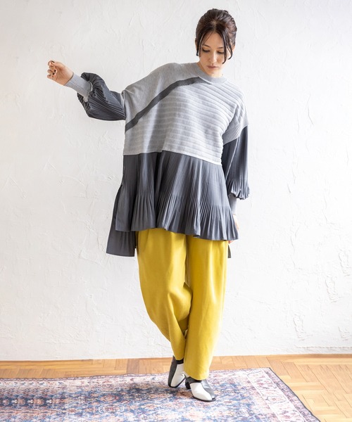 OSMOSIS（オズモーシス）の「プリーツ切替ニットプルオーバー（ニット/セーター・レディース・ダークグレー/ライトグレー/ブラック・ONE SIZE）」の15枚目の写真