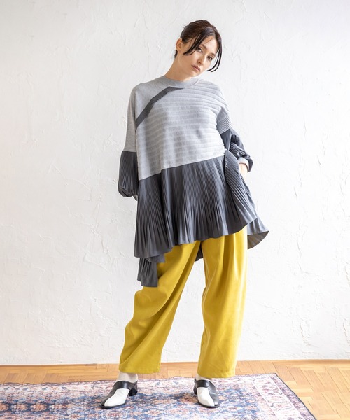 OSMOSIS（オズモーシス）の「プリーツ切替ニットプルオーバー（ニット/セーター・レディース・ダークグレー/ライトグレー/ブラック・ONE SIZE）」の19枚目の写真