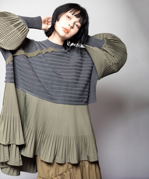 OSMOSIS（オズモーシス）の「プリーツ切替ニットプルオーバー（ニット/セーター・レディース・ダークグレー/ライトグレー/ブラック・ONE SIZE）」の18枚目の写真