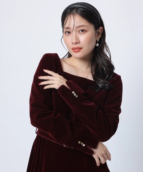 Apuweiser-riche(アプワイザーリッシェ)の「ベロアミニワンピース(ワンピース・レディース・ボルドー・1/2)」の11枚目の写真