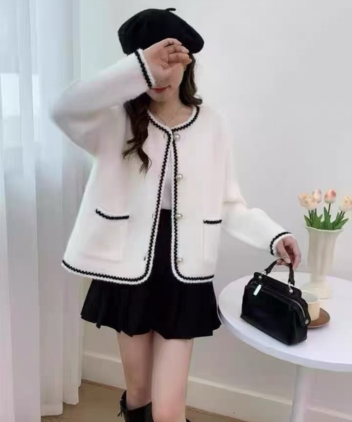 STAY MOTION（ステイモーション）の「パールボタンカーディガン［韓国ファッション フェミニン 上品］≪AW新作≫（カーディガン/ボレロ・レディース・ブラック/オフホワイト・F）」の6枚目の写真