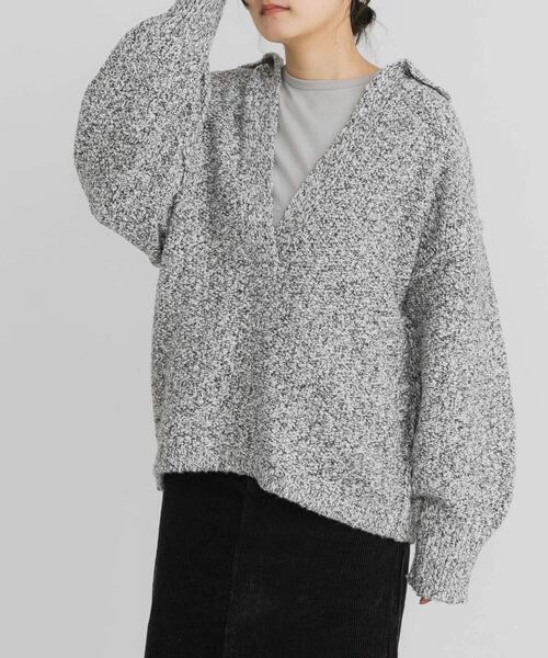 EKAL（エカル）の「鹿子編みスキッパー衿ニット（ニット/セーター・レディース・ベージュ/チャコールグレー/グレー・ONE）」の8枚目の写真