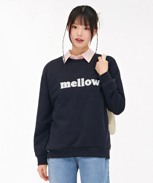 CHASECULT(チェイスカルト)の「レディースレースグラフィックスウェットシャツ-ネイビー(スウェット・レディース・ネイビー・90/85)」の3枚目の写真