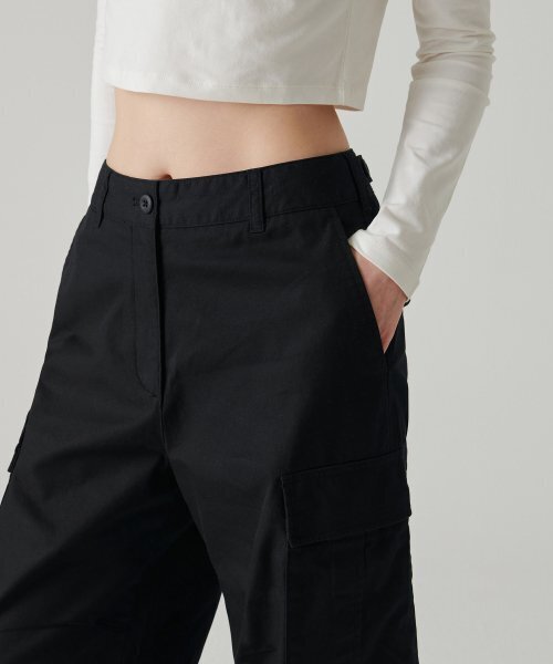 MUSINSA STANDARD WOMAN（ムシンサスタンダードウーマン）の「ウィメンズワイドカーゴパンツ[ブラック]（スウェットパンツ・レディース・その他・30/24/25/26/27/28/29）」の9枚目の写真