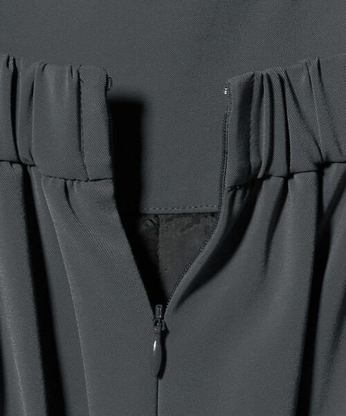 AEWEN MATOPH（イウエン マトフ）の「＜AEWEN MATOPH＞ハートネックサロペット（サロペット/オーバーオール・レディース・ブラック/グレー・36/38）」の18枚目の写真