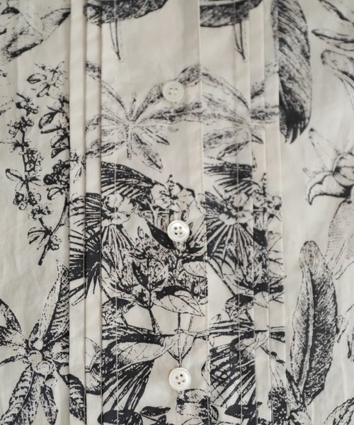 NOMBRE IMPAIR（ノンブルアンペール）の「モノトーンボタニカル　ピンタックブラウス（シャツ/ブラウス・レディース・ホワイト・FREE）」の3枚目の写真